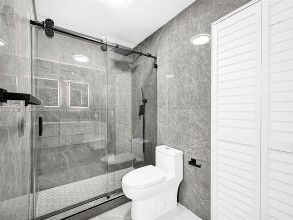 4040 SW 108th Ave, Miami FL 33165