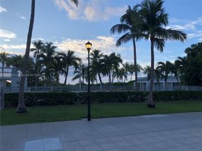 2655 Collins Ave 706, Miami Beach FL 33140