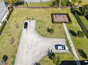 516 NE 1st Dr, Florida City FL 33034