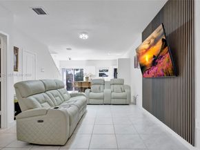 516 NE 1st Dr, Florida City FL 33034