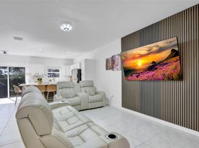 516 NE 1st Dr, Florida City FL 33034