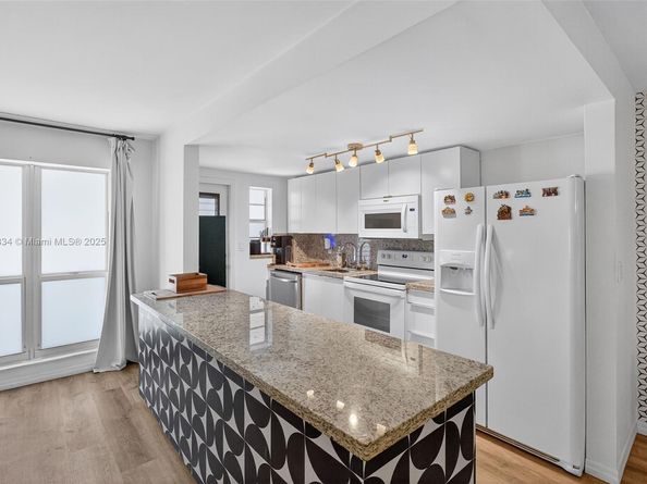 1340 Lincoln Rd 403, Miami Beach FL 33139