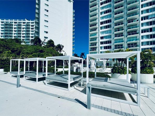 1000 West Ave PH07, Miami Beach FL 33139