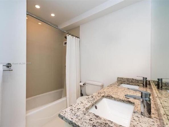 1000 West Ave PH07, Miami Beach FL 33139