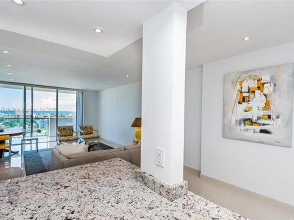 1000 West Ave PH07, Miami Beach FL 33139