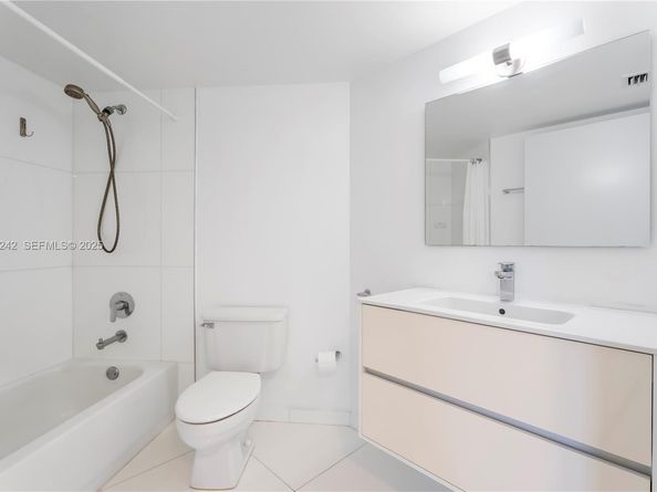 1688 West Ave 401, Miami Beach FL 33139