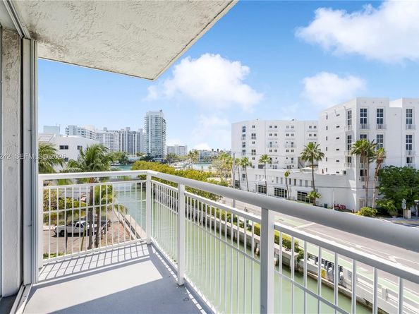 1688 West Ave 401, Miami Beach FL 33139