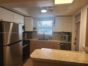 100 SE 6th Ave 107, Pompano Beach FL 33060