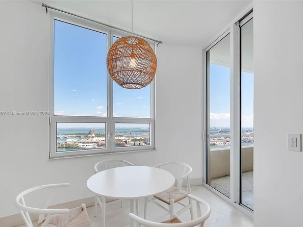 848 Brickell Key Dr 4002, Miami FL 33131