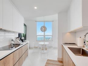 848 Brickell Key Dr 4002, Miami FL 33131