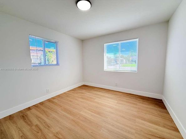 3241 NW 16th St, Lauderhill FL 33311