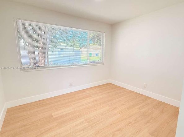 3241 NW 16th St, Lauderhill FL 33311