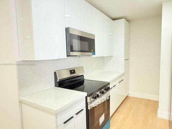 3241 NW 16th St, Lauderhill FL 33311