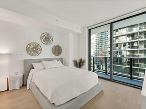 55 SW 9th St 1802, Miami FL 33130