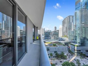 55 SW 9th St 1802, Miami FL 33130