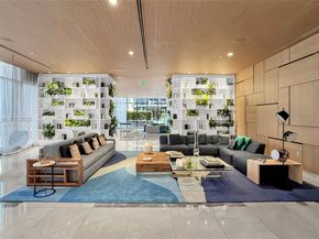 55 SW 9th St 1802, Miami FL 33130