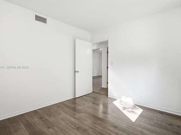 1045 SW 25th Ave, Miami FL 33135