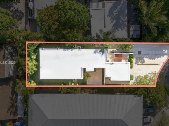 1045 SW 25th Ave, Miami FL 33135