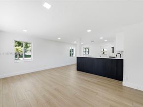 921 N 32nd Ave, Hollywood FL 33021