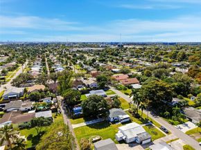 921 N 32nd Ave, Hollywood FL 33021