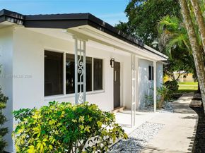 921 N 32nd Ave, Hollywood FL 33021