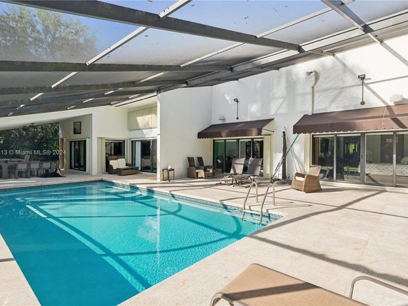 7001 Robles St, Coral Gables FL 33143