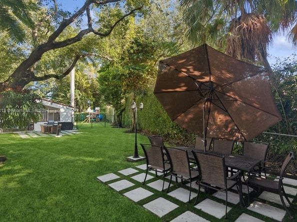 7001 Robles St, Coral Gables FL 33143