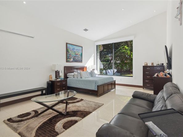 7001 Robles St, Coral Gables FL 33143