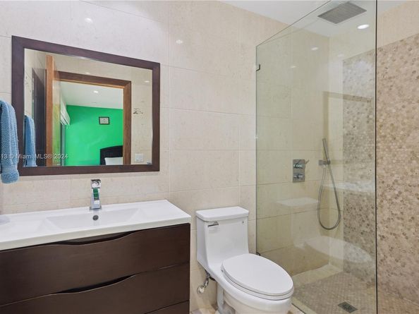 7001 Robles St, Coral Gables FL 33143