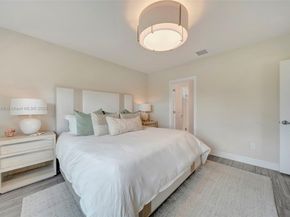 2941 Shortleaf Ave, Lauderdale Lakes FL 33311