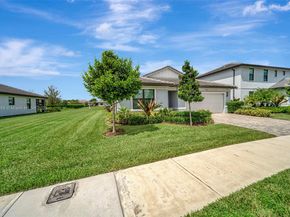 2941 Shortleaf Ave, Lauderdale Lakes FL 33311