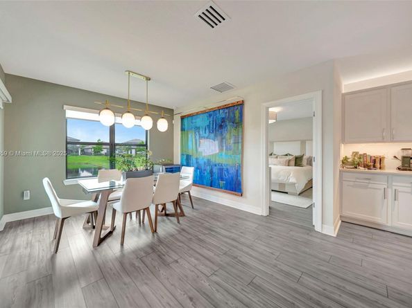 2941 Shortleaf Ave, Lauderdale Lakes FL 33311