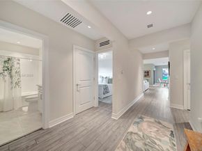 2941 Shortleaf Ave, Lauderdale Lakes FL 33311