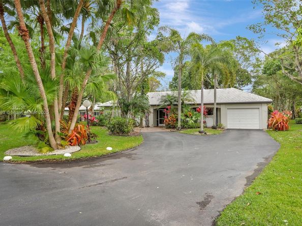 1128 W Cypress Dr V15, Pompano Beach FL 33069