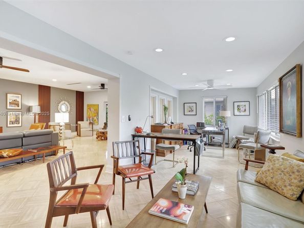 1128 W Cypress Dr V15, Pompano Beach FL 33069