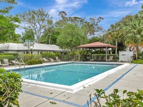 1128 W Cypress Dr V15, Pompano Beach FL 33069