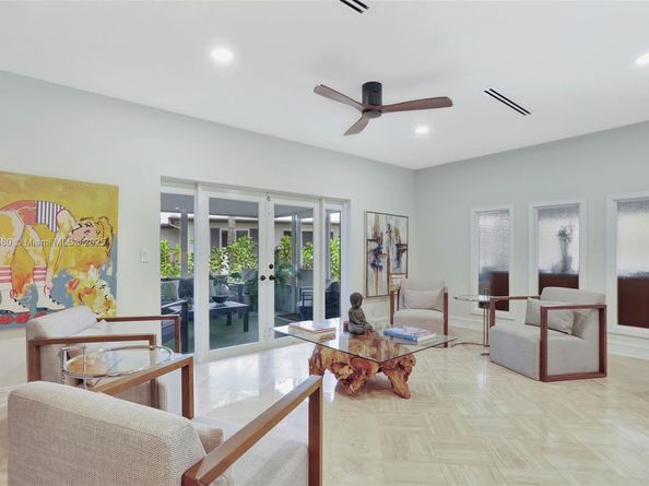 1128 W Cypress Dr V15, Pompano Beach FL 33069
