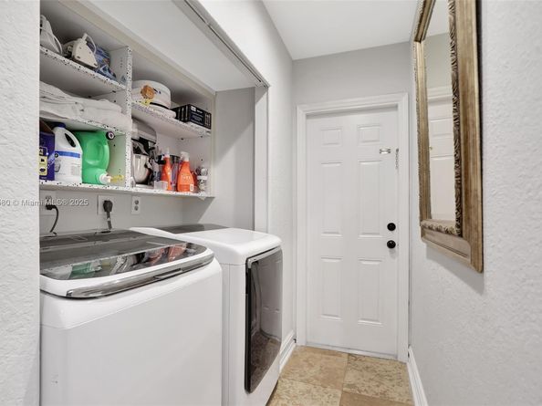 1128 W Cypress Dr V15, Pompano Beach FL 33069