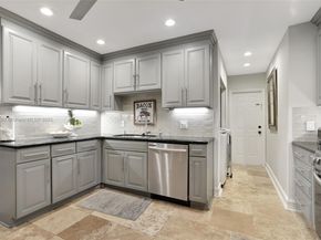 1128 W Cypress Dr V15, Pompano Beach FL 33069