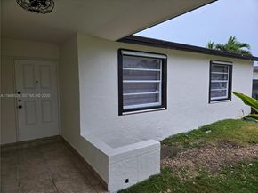 25921 SW 130th Ave, Homestead FL 33032