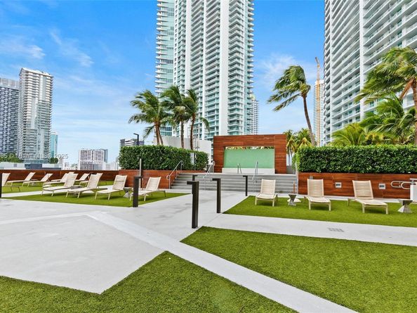 350 S Miami Ave 1805, Miami FL 33130