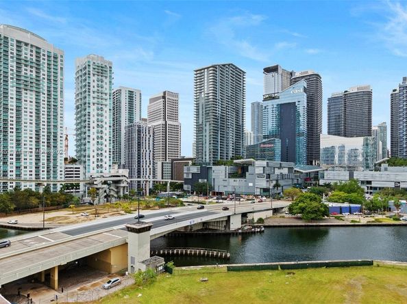 350 S Miami Ave 1805, Miami FL 33130