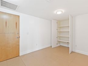 350 S Miami Ave 1805, Miami FL 33130