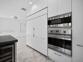 11321 NW 79th Ln, Doral FL 33178