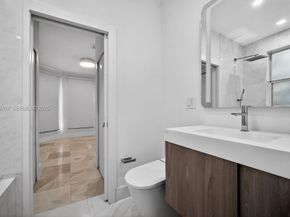 11321 NW 79th Ln, Doral FL 33178