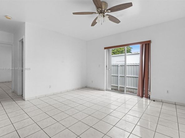 720 NW 19th Ct, Miami FL 33125