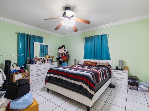 720 NW 19th Ct, Miami FL 33125