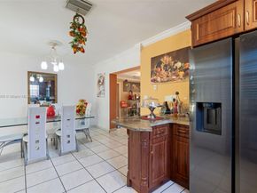 720 NW 19th Ct, Miami FL 33125