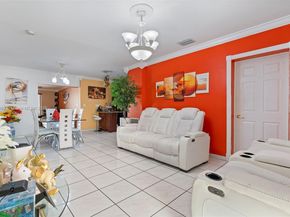 720 NW 19th Ct, Miami FL 33125