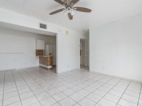 720 NW 19th Ct, Miami FL 33125